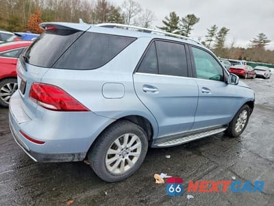 Trzecie zdjęcie samochodu z tyłu: 2016 MERCEDES-BENZ GLE 300D 4MATIC VIN:4JGDA0EB8GA689021 - miniatura