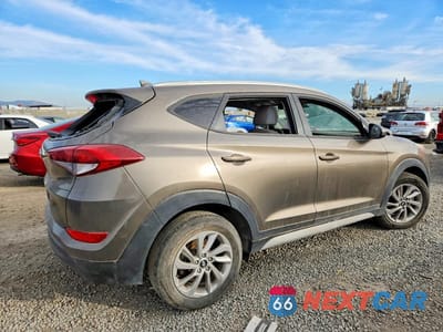 Trzecie zdjęcie samochodu z tyłu: 2018 HYUNDAI TUCSON SEL VIN:KM8J33A43JU673868 - miniatura