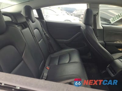 Zdjęcie 10 z 11 samochodu: 2018 TESLA MODEL 3 VIN:5YJ3E1EB7JF106253 - miniatura