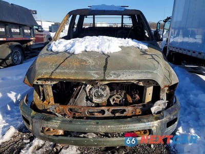 Piąte zdjęcie samochodu w środku: 2014 RAM 3500 SLT VIN:3C63R3DL8EG260178 - miniatura