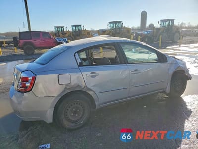 Trzecie zdjęcie samochodu z tyłu: 2010 NISSAN SENTRA 2.0 VIN:3N1AB6AP1AL634373 - miniatura