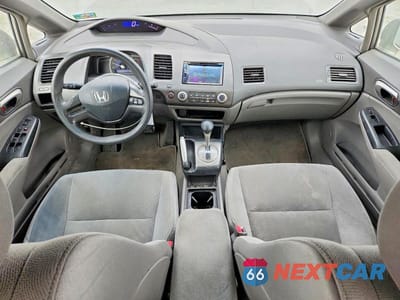 Zdjęcie 8 z 11 samochodu: 2006 HONDA CIVIC LX VIN:1HGFA16516L012716 - miniatura