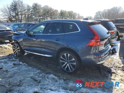 Drugie zdjęcie samochodu z przodu: 2023 VOLVO XC60 ULTIMATE VIN:YV4062RA0P1197663 - miniatura