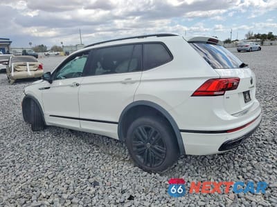 Drugie zdjęcie samochodu z przodu: 2022 VOLKSWAGEN TIGUAN SE R-LINE BLACK VIN:3VVCB7AX7NM073982 - miniatura