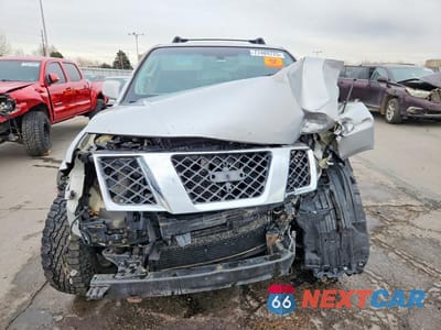 Piąte zdjęcie samochodu w środku: 2005 NISSAN PATHFINDER XE VIN:5N1AR18W95C735506 - miniatura