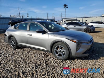 Czwarte zdjęcie samochodu z boku: 2025 KIA K4 LX VIN:3KPFT4DE4SE240869 - miniatura