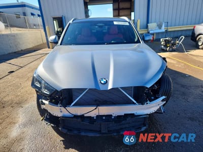 Piąte zdjęcie samochodu w środku: 2025 BMW X2 XDRIVE28I VIN:WBX63GM02S5116703 - miniatura