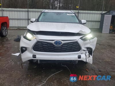 Piąte zdjęcie samochodu w środku: 2023 TOYOTA HIGHLANDER VIN:5TDKARAH1PS022854 - miniatura