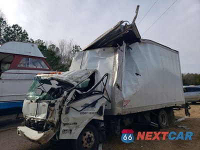 2011 ISUZU NPR JALC4W160B7001777 - główne zdjęcie licytacji z USA - miniatura