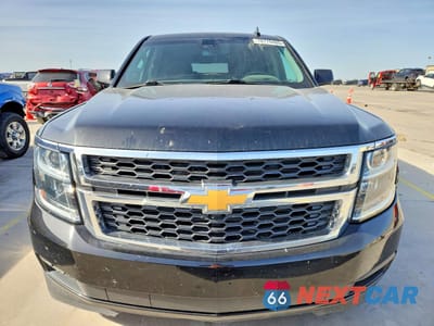 Piąte zdjęcie samochodu w środku: 2019 CHEVROLET SUBURBAN C1500 LT VIN:1GNSCHKC7KR150439 - miniatura