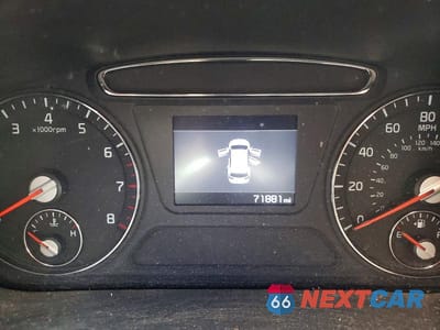 Zdjęcie 9 z 14 samochodu: 2019 KIA SORENTO VIN:5XYPG4A57KG490414 - miniatura