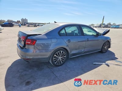 Trzecie zdjęcie samochodu z tyłu: 2016 VOLKSWAGEN JETTA SPORT VIN:3VWB17AJ7GM337419 - miniatura