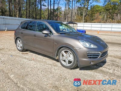 Czwarte zdjęcie samochodu z boku: 2012 PORSCHE CAYENNE S HYBRID VIN:WP1AE2A27CLA91108 - miniatura