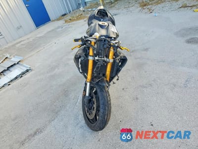 Piąte zdjęcie samochodu w środku: 2006 YAMAHA YZFR1 VIN:JYARN15EX6A000296 - miniatura