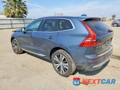 Drugie zdjęcie samochodu z przodu: 2023 VOLVO XC60 PLUS VIN:YV4L12DN3P1204501 - miniatura