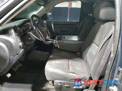 Zdjęcie 7 z 12 samochodu: 2011 CHEVROLET SILVERADO K1500 LT VIN:1GCRKSE34BZ208073 - miniatura