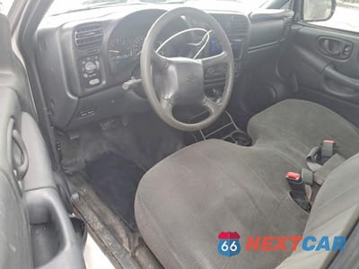 Zdjęcie 8 z 12 samochodu: 2002 CHEVROLET S TRUCK S10 VIN:1GCCS14W128213507 - miniatura