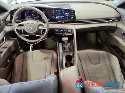 Zdjęcie 8 z 12 samochodu: 2023 HYUNDAI ELANTRA SEL VIN:KMHLM4AG8PU431527 - miniatura