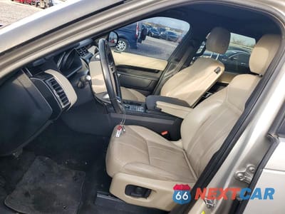 Zdjęcie 7 z 13 samochodu: 2017 LAND ROVER DISCOVERY SE VIN:SALRGBBVXHA037322 - miniatura