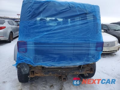 Zdjęcie 6 z 13 samochodu: 2013 JEEP WRANGLER UNLIMITED SAHARA VIN:1C4BJWEG2DL537052 - miniatura