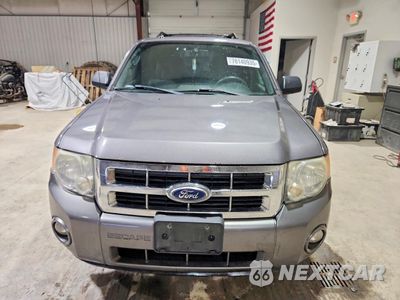 Piąte zdjęcie samochodu w środku: 2011 FORD ESCAPE XLT VIN:1FMCU9DG9BKA53313 - miniatura