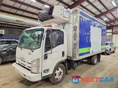 2015 ISUZU NQR JALE5W167F7900521 - główne zdjęcie licytacji z USA - miniatura
