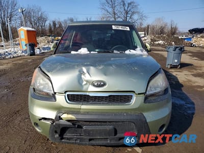 Piąte zdjęcie samochodu w środku: 2011 KIA SOUL + VIN:KNDJT2A29B7331662 - miniatura