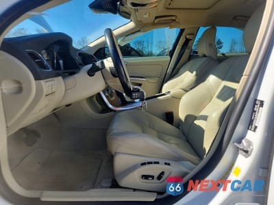 Zdjęcie 7 z 13 samochodu: 2016 VOLVO S60 PLATINUM VIN:LYV402FM6GB097130 - miniatura