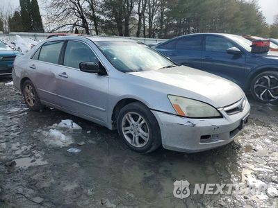 Czwarte zdjęcie samochodu z boku: 2007 HONDA ACCORD EX VIN:1HGCM56797A047424 - miniatura
