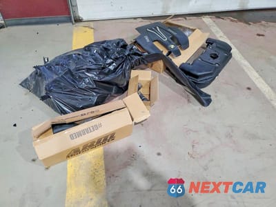 Zdjęcie 12 z 12 samochodu: 2018 BMW M550XI VIN:WBAJB9C5XJG464283 - miniatura
