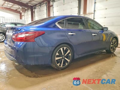Trzecie zdjęcie samochodu z tyłu: 2018 NISSAN ALTIMA 2.5 SR VIN:1N4AL3AP2JC109445 - miniatura