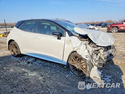 Czwarte zdjęcie samochodu z boku: 2024 TOYOTA COROLLA HATCHBACK NIGHTSHADE VIN:JTND4MBE8R3215266 - miniatura