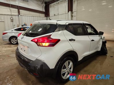 Trzecie zdjęcie samochodu z tyłu: 2020 NISSAN KICKS VIN:3N1CP5BV2LL533833 - miniatura