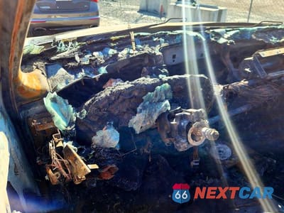 Zdjęcie 9 z 11 samochodu: 2000 CHEV MALIBU VIN:1G1ND52J6Y6239406 - miniatura