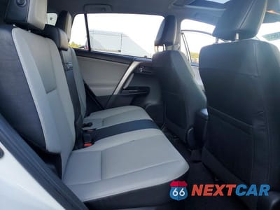 Zdjęcie 11 z 13 samochodu: 2016 TOYOTA RAV4 HYBRID LIMITED VIN:JTMDJREV6GD041081 - miniatura