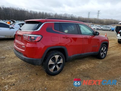 Trzecie zdjęcie samochodu z tyłu: 2018 JEEP COMPASS LATITUDE VIN:3C4NJCBB2JT186776 - miniatura