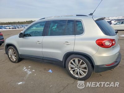 Drugie zdjęcie samochodu z przodu: 2011 VOLKSWAGEN TIGUAN S VIN:WVGBV7AX0BW538451 - miniatura