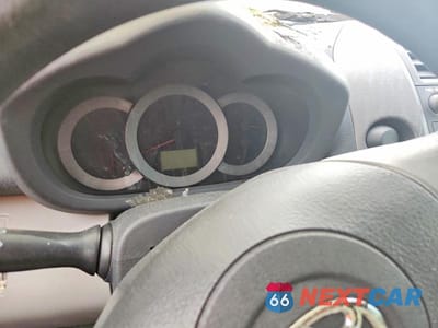 Zdjęcie 9 z 13 samochodu: 2011 TOYOTA RAV4 BASE VIN:2T3ZF4DV2BW065952 - miniatura