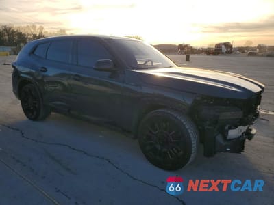 Czwarte zdjęcie samochodu z boku: 2024 BMW XM VIN:5YM23CS03R9U50708 - miniatura