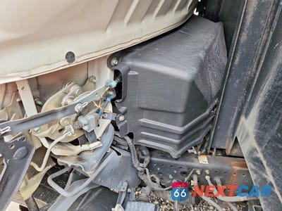 Zdjęcie 11 z 12 samochodu: 2023 ISUZU NPR XD FLATBED TRUCK VIN:JALC4W165P7K00766 - miniatura