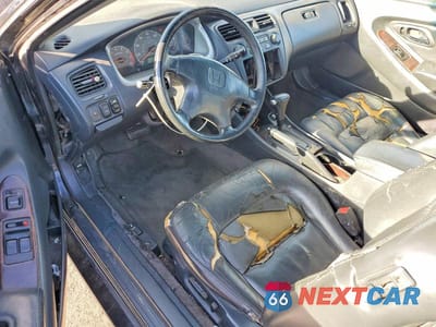 Zdjęcie 8 z 12 samochodu: 2000 HONDA ACCORD EX VIN:1HGCG327XYA011308 - miniatura