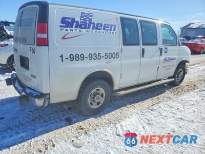 Trzecie zdjęcie samochodu z tyłu: 2018 GMC SAVANA 2500 DELIVERY VAN VIN:1GTW7AFG4J1907720 - miniatura