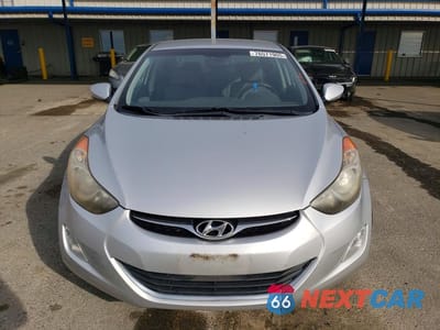 Piąte zdjęcie samochodu w środku: 2013 HYUNDAI ELANTRA GLS VIN:KMHDH4AE0DU583899 - miniatura