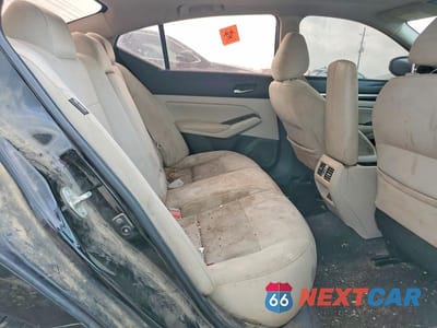 Zdjęcie 10 z 12 samochodu: 2019 NISSAN ALTIMA SV VIN:1N4BL4DV4KC105712 - miniatura
