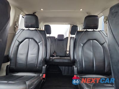 Zdjęcie 10 z 12 samochodu: 2019 CHRYSLER PACIFICA TOURING L PLUS VIN:2C4RC1EG9KR569335 - miniatura