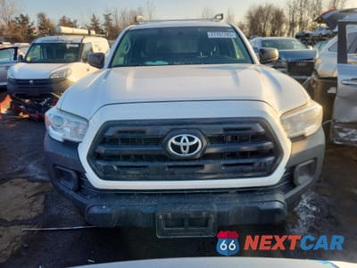 Piąte zdjęcie samochodu w środku: 2016 TOYOTA TACOMA ACCESS CAB VIN:5TFRX5GN3GX059160 - miniatura