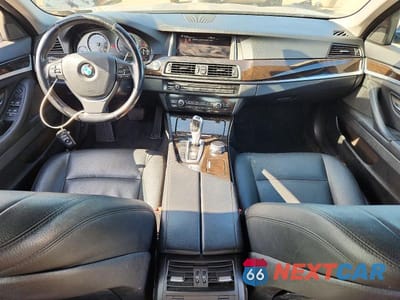 Zdjęcie 8 z 12 samochodu: 2015 BMW 535 XI VIN:WBA5B3C58FD547461 - miniatura