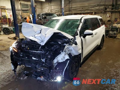 2025 KIA CARNIVAL LX KNDNB5K38S6483015 - główne zdjęcie licytacji z USA - miniatura