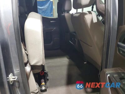 Zdjęcie 10 z 12 samochodu: 2019 GMC SIERRA K1500 SLT VIN:1GTR9DEL6KZ148241 - miniatura