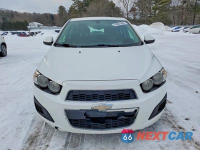 Piąte zdjęcie samochodu w środku: 2014 CHEVROLET SONIC LT VIN:1G1JC5SH3E4217806 - miniatura